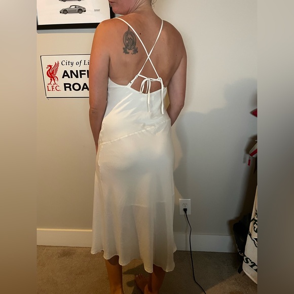 ASTR The Label Gaia Midi Dress - Picture 4 of 4